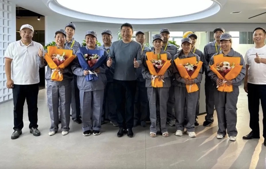 匠心永续，新装加冕｜非凡装饰第十次标准匠师晋升仪式圆满礼成！